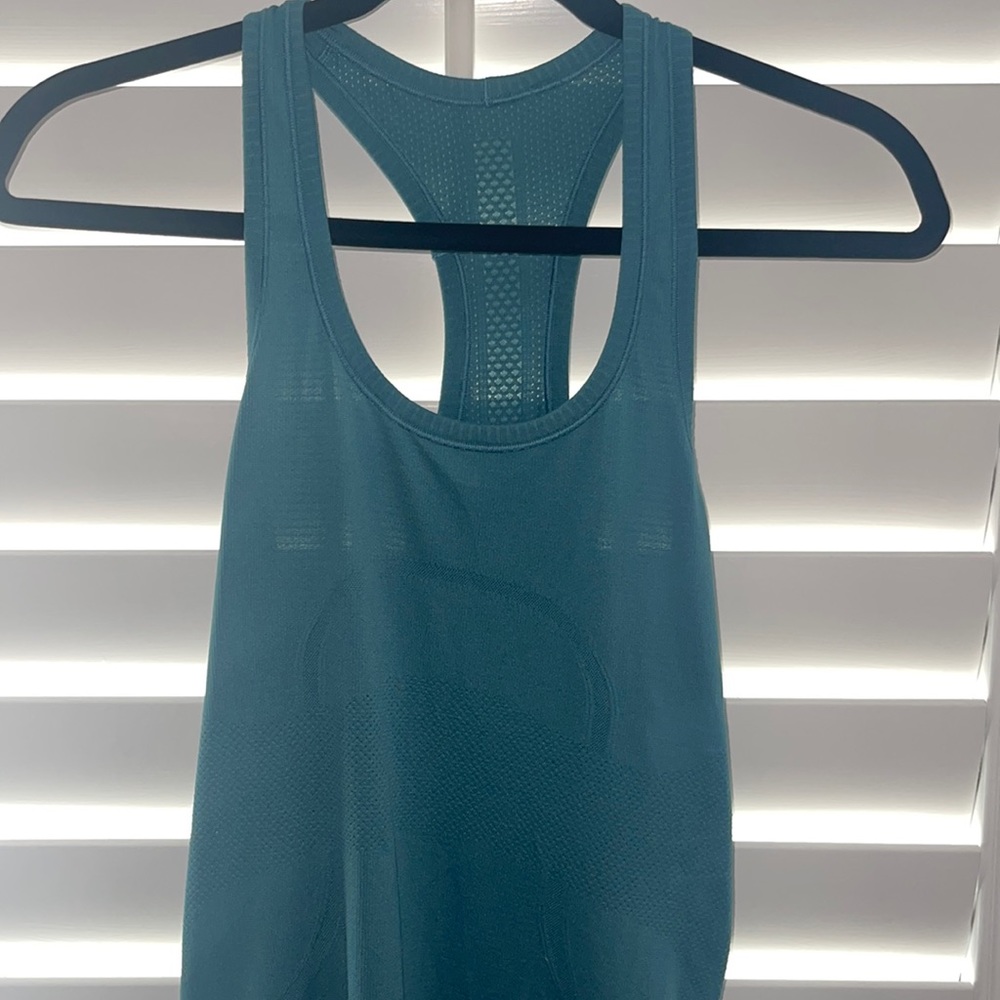 Lululemon swiftly tank